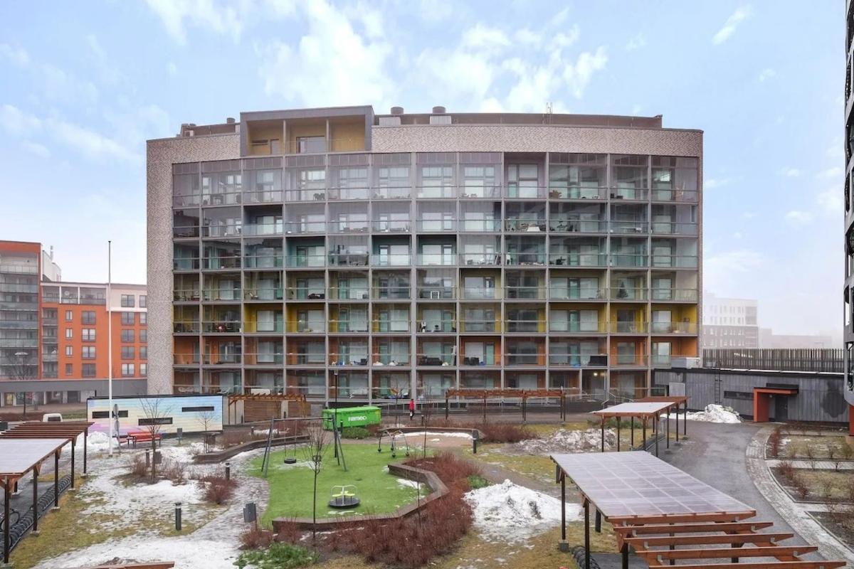 Over The Railway Station, 7 Mins Helsinki Airport Appartement Vantaa